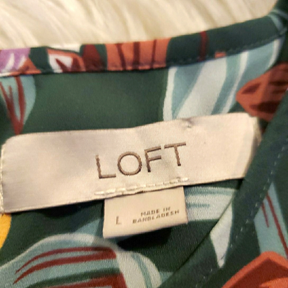 LOFT tropical floral drapey tank | L - Picture 5 of 9